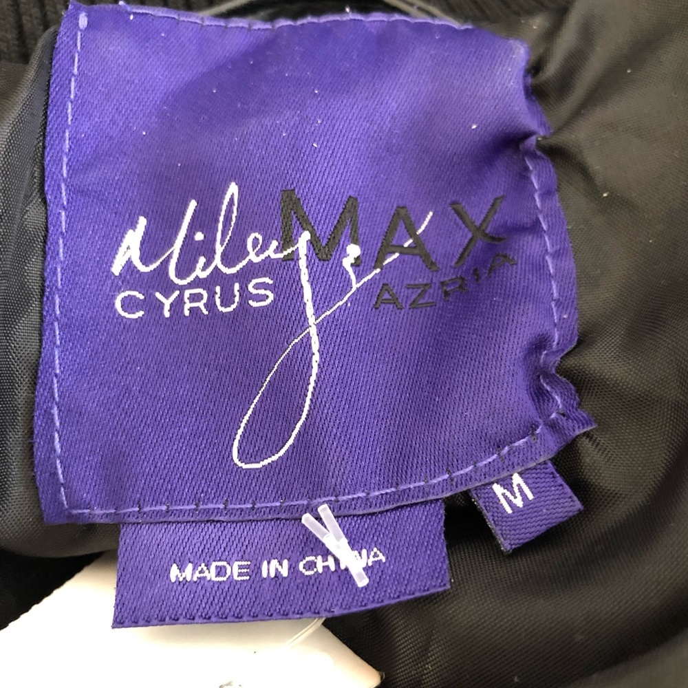 Miley Cyrus Jacket - Picture 3 of 7